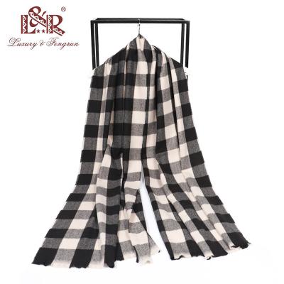 China 2022 New Women Polyester Plaid Winter Scarf Pashmina Cashmere Shawls Thick Lady Tassel Warm Scarves Wraps for sale