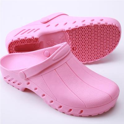 China High Temperature Resistant Anti Static Ergonomic Comfortable Anti Slip Surgical Shoes Strip Doctor Comfortable Protective Shoes for sale