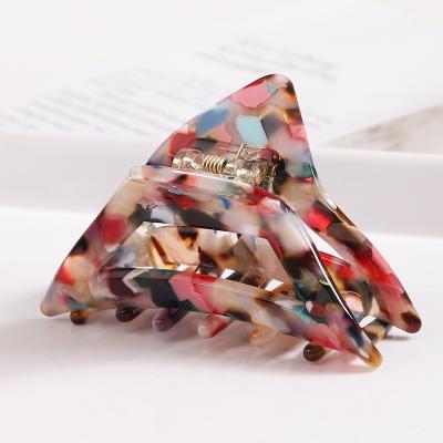 China Manufacturer 2021 Barrettes Hair Claw Clips Fashion Luxury Crystal Glitter Acetate Triangle Hair Claw Clips For Women for sale