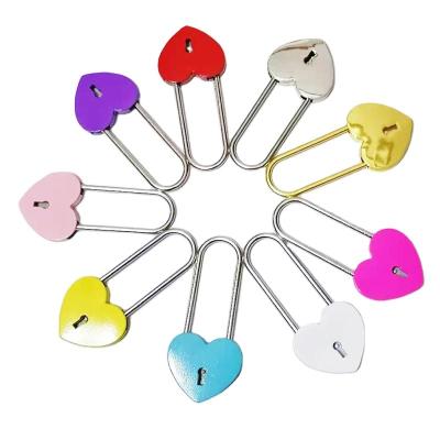 China Long Shackle 45*98MM Padlock Love Heart Shaped Lock With Key Cute Fancy Door Lock For Luggage Suitcase 45*98MM for sale