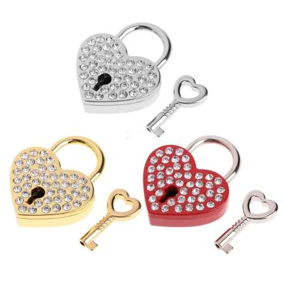 China Zinc Heart Lock Love Lock Crystal Heart Love Lock With Keys 30*38mm for sale