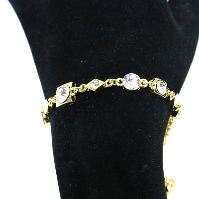 China Fashion CLASSIC Wholesale Accessories Diamond Jewelry Alloy Gold Plated Simple Charm Bangle Bracelet For Women for sale