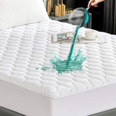 China Waterproof Breathable Quilted Fitted Mattress Protector Covers Stretches Up To18 Inch Soft Cotton Filling Bedspread for sale