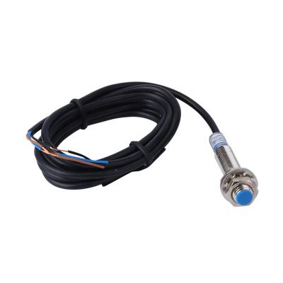 China Cylindrical Inductive Position Sensor 8mm Underwater IP67 Proximity Sensor Switch 12volt Distance Sensor for sale