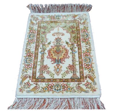 China Handmade 30*45cm Washable Turkish Blankets Silk Hand Knotted Prayer Rug Rug Wall Hanging Decorative Arts Muslim Souvenir for sale