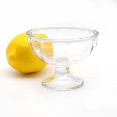 China Sustainable Medium Large Glass Dessert Cups Glass Ice Cream Bowls For Desert , Truffles for sale