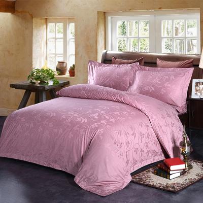 China Latest Designs Wholesale White Home Hotel Luxury Bedding Sets Cotton Quilting Bedding Bedspread for sale