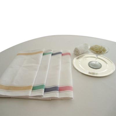 China Factory Wholesale Restaurant Disposable Logo Polyester Disposable Napkin Custom Made Purple Directly for sale