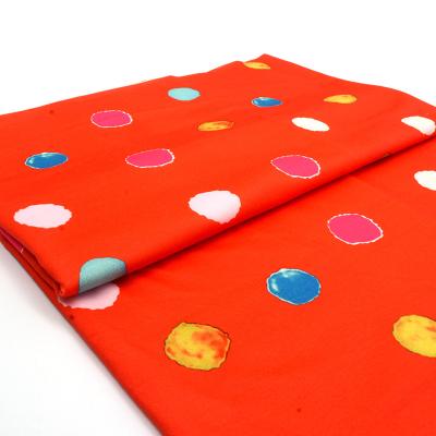 China Soft 100% Peach Skin Fabric Polyester Polka Dot Memory Printed Fabric Fashion Style for sale