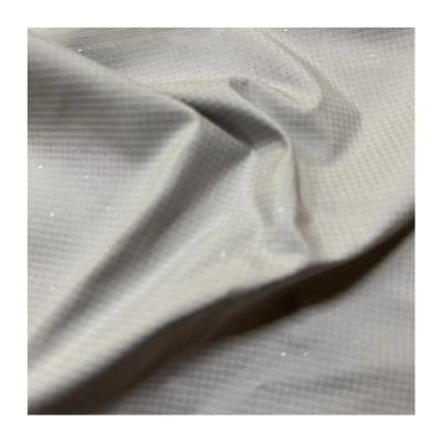 China Cheap price 75gsm raincoat customized high quality China raincoat supplier light knead grid polyester fabric for sleepwear, jacket for sale