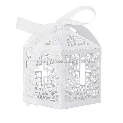 China Recyclable Custom Exquisite Chocolate Packaging Box Wedding Cake Box Cake Box With Ribbon Handle for sale