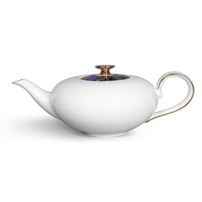 China Bone China Wholesale Viable Gold Decal Rim Customized Tea Pots In Afternoon Tea Time Loose Coffee Teapot for sale