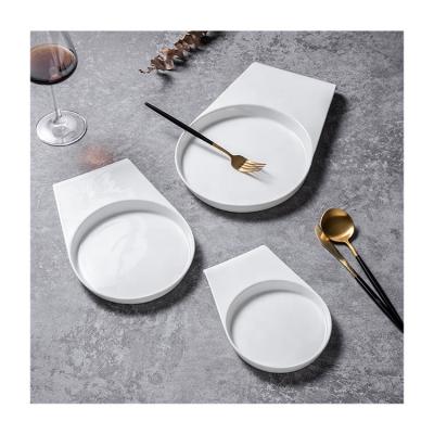 China Modern Viable Bone China Tableware Serving Dish Restaurant Hotel Snack Ceramic Home Dessert Round Leg Design Dining Dishes Supplier for sale