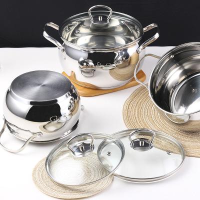 China 24cm Stainless Steel Soup Pot Food Steamer Metal Pot Best Selling Stock Kitchenware Viable Sustainable Cooking Pot with Steaming Tray for sale