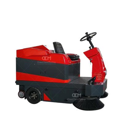 China OCM-C360 Hotels Battery Powered Large Tower Sweeper On Warehouse Vacuum Sweeper Floor Dust Cleaning Machine for sale