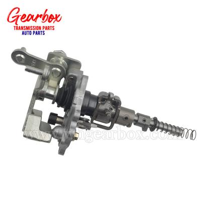 China Original factory 525MHB-1702400 QR525MHB/MHE manual gearbox transmission parts SINGLE SHIFT MECHANISIM for Chery A3 Tiggo357 30*18*18 for sale