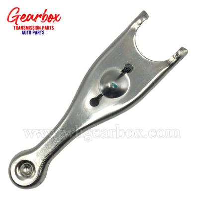 China Original Factory 525MHB-1602520 QR525MHB/MHE Manual Gearbox Transmission Parts SPLIT FORK For Chery A3 Tiggo357 G3 AIRRZO57 22*10*10 for sale