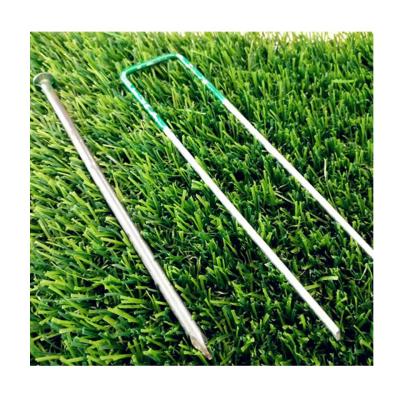 China Grass Install Cheap U Shape Steel Nails Top Green Nails For Artificial Turf Grass To Install for sale