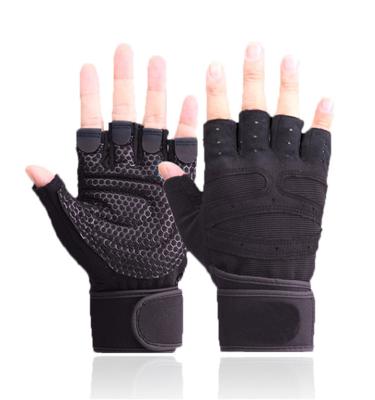 China New Fingerless Half Finger Gloves Gym Weightlifting Sports Exercise Bodybuilding Training Sport Fitness Half Finger Dumbbell for sale