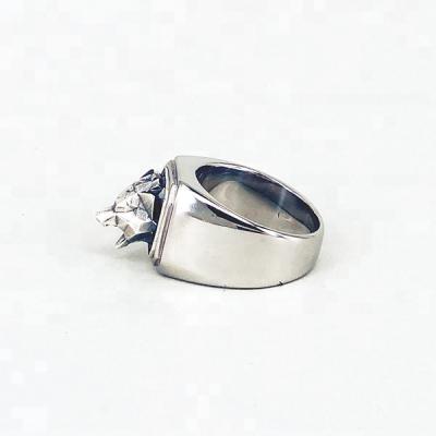 China Unique Design 925 Jewelry Animal Silver Wolf Ring From Shenzhen Xinyi Jewelry Factory for sale