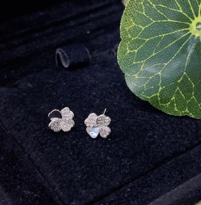 China Cute Hot Sale Clover Shape 925 Sterling Silver Earrings With Zircon for sale