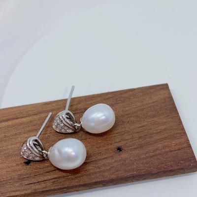 China Pearl Earrings With Zircon New Fashion Freshwater Pearl Drop Earrings 925 Silver With Zircon for sale