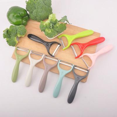 China Viable Multifunctional Kitchen Accessories Tools Kitchen Potato Peeler Potato Peeler Manual for sale