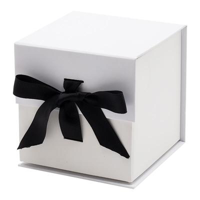 China Recycled Materials Ribbon Variable Arc Cube Small Wax Melt Candle Retail White Goods Packaging Boxes for sale