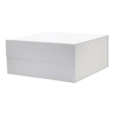 China Plain White 17x17inch Square Cover Retail Packaging Storage Gift Box Recyclable With Magnet Lid for sale