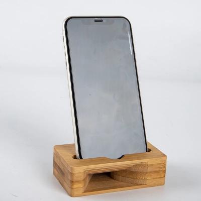 China 2021 Competitive Price Wooden Racks Wooden Stands Mobile Phone Wooden Desktop Loudspeaker Stand Sound Amplifier Bamboo Speaker for sale