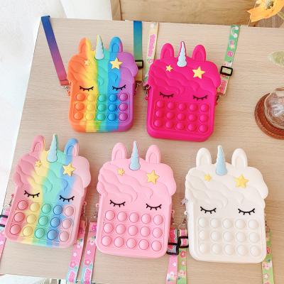 China Wholesale hot little girl child chain motion sensing cute silicone popit up chain popit up purse and unicorn handbags for women for sale