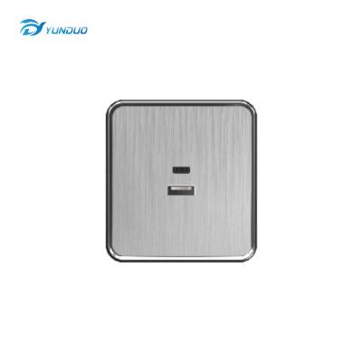 China Safe Operation G3.5 027 UK Standard USB Socket Home Wall Switch for sale