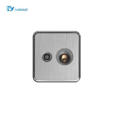 China Easy Installation G3.5 032 Factory Sale UK Standard Satellite TV Power Socket Wall Switch for sale