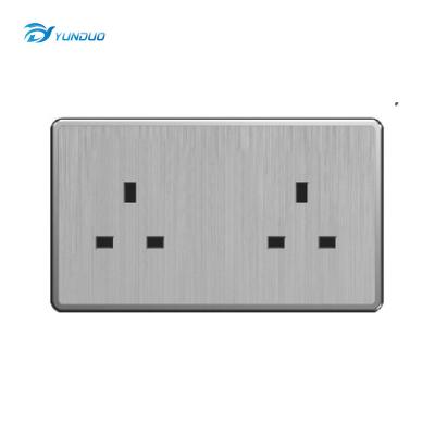 China G3.5 038 BS UK Electric 13A Double Outlet Power Wall Switched Socket for sale