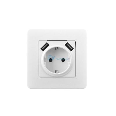 China Smart Security Double USB 2A Eu Standard Life Home Tempered Glass Panel Wall Switch Smart Socket for sale