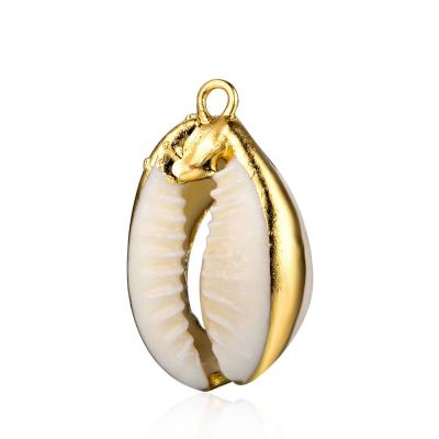 China BOHEMIA JunJiang SP0053 Design Women's Natural Sea Style Beach Beautiful Shell Pendant Gold Plating Edge for sale