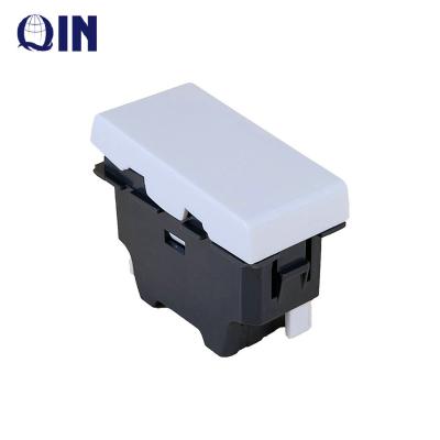 China Network Wiring Hot Selling French Mosaic Switch Splitters 10 AX Type Code: 77000 SWITCH - 1 Module - Circuit Breaker 250V for sale