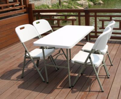 China Dining Table Waterproof Plastic 4ft Folding Table Study for sale