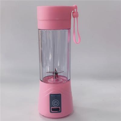 China New Design Household Car Portable Juicer Blender Fruit Blender USB Juicer Cup for sale