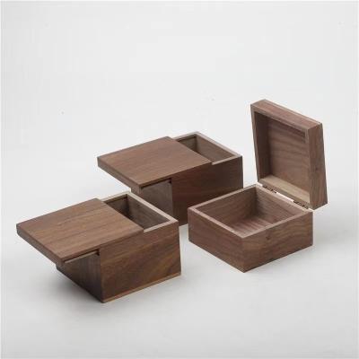 China Hadmade Vintage Walnut Delicate Wooden Box Wooden Packing Box for sale