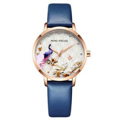 China Women Fashion Light Women's Watch Waterproof Women's Watch Belt Dial Luxury Japanese Movement for sale