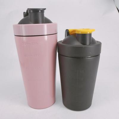 China Viable Stainless Steel 25oz Shaker Bottle With Blender Cap, Shakers 750ml Stainless Steel Protein Shaker Disposable Gym Water Bottle for sale