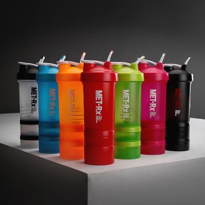 China Sustainable RTS Shaker Bottle Classic Perfect Bottle For Protein Shakes And Pre Workout , Two Part Plain Plastic Shaker Bottle For GYM for sale