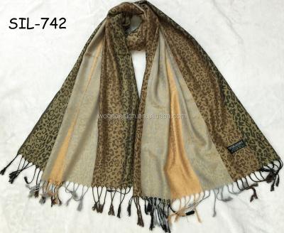 China Hot popular comfortable fashion fringes women jacquard leopard stripe pashmina pashmina scarf for sale