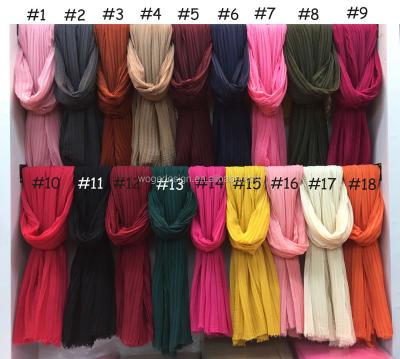 China 2017 Hot Selling Solid Comfy Canada Plus Size Plain Woman Viscous Rayon Wrap Shawl Pleated Crinkle Pleat Hijab Scarf for sale