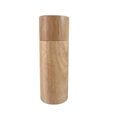 China Viable Rechargeable Adjustable Natural Oak Spice Coarse Grinder Kitchen Accessories Wooden Manual Salt and Pepper Grinder for sale