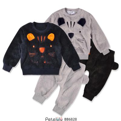 China Winter Super Soft Anti-shrink Baby Clothes Set Baby Little Tiger Pattern Coral Fleece Hand Knitted Newborn Clothes for sale