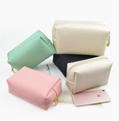 China Wholesale Custom Women Pebble Leather Waterproof Mini Fashion Logo Fashion Logo Travel Cosmetic Bag for Cute Simple Luxury Makeup Bag for sale