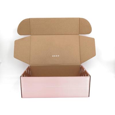 China Recycled Materials Factory Direct Sales Recyclable Gold Card Eco-friendly Paper With B-groove Wrinkle Paper Box for sale