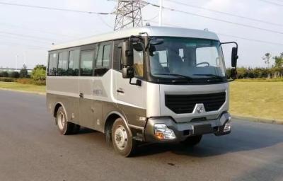 Cina Dongfeng quattro ruote a trazione fuoristrada minibus autostrada bus 10-17 posti 4×4 diesel manuale in vendita